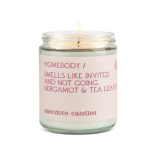 Homebody Candle (Bergamot & Tea Leaves) Candle: 7.8 oz glass jar